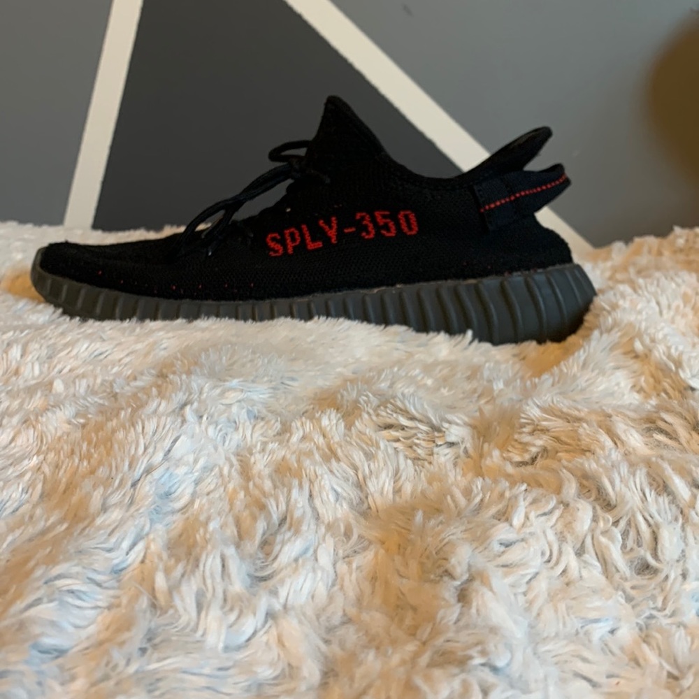 Size 10 Yeezy bred
